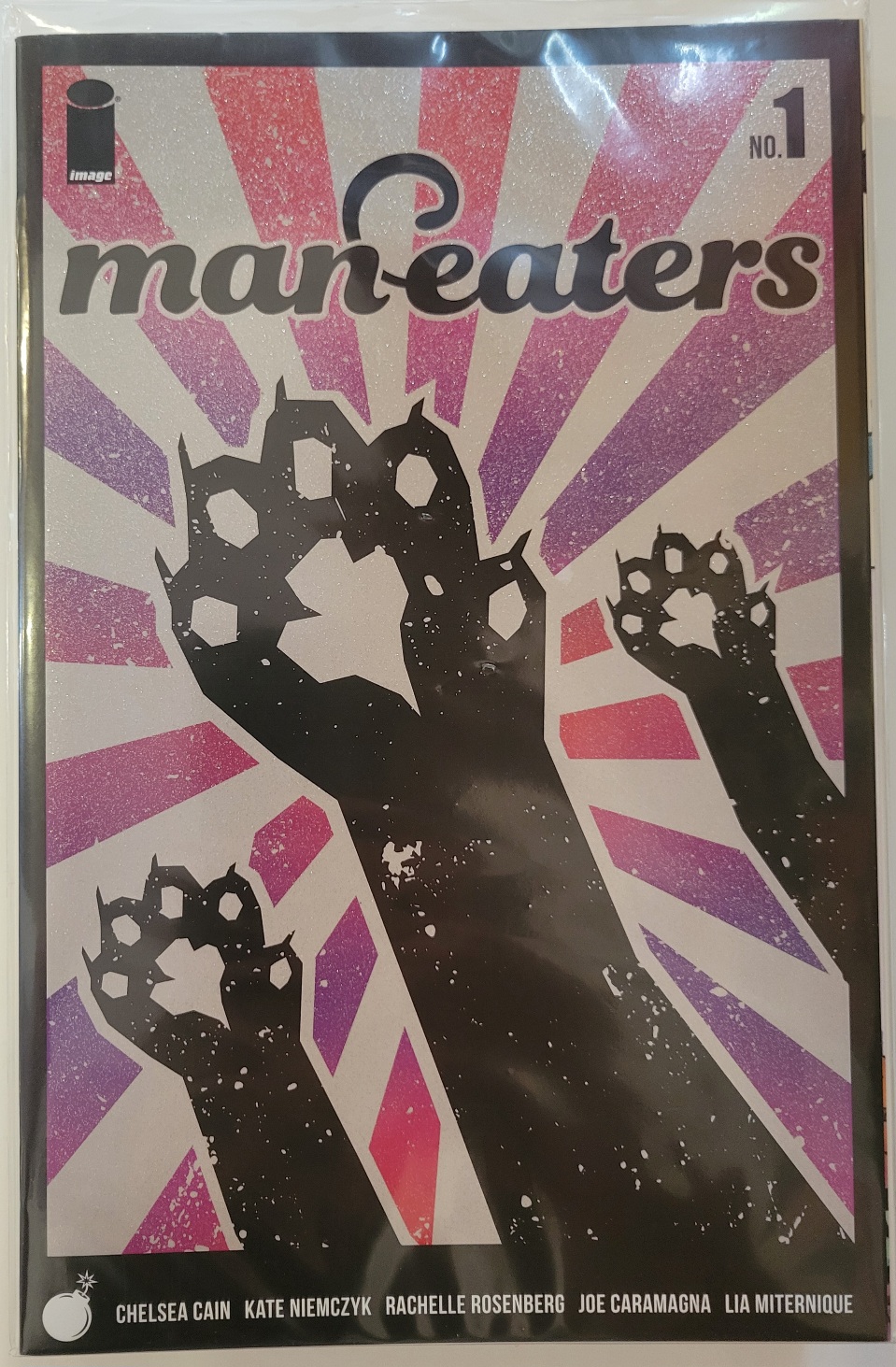 Man-Eaters #1-12 Man-Eaters #1-12